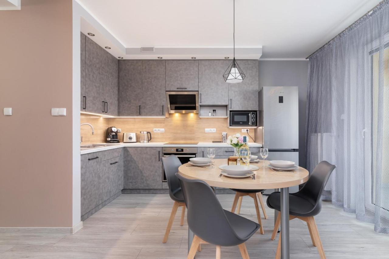 Apartment Business For Office Kolaczy By Renters *